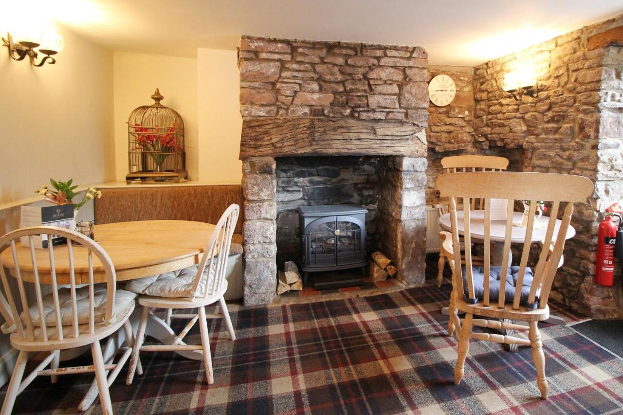 The Globe Inn Alvington Buitenkant foto